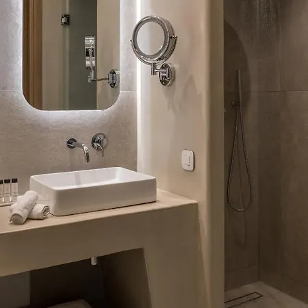 Otel Arocaria Mykonos 5*
