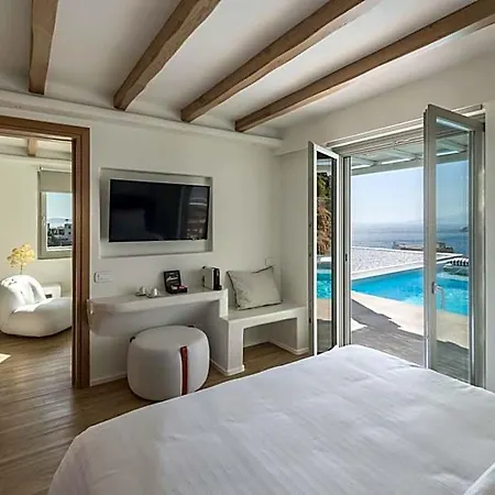 Arocaria Mykonos 4*